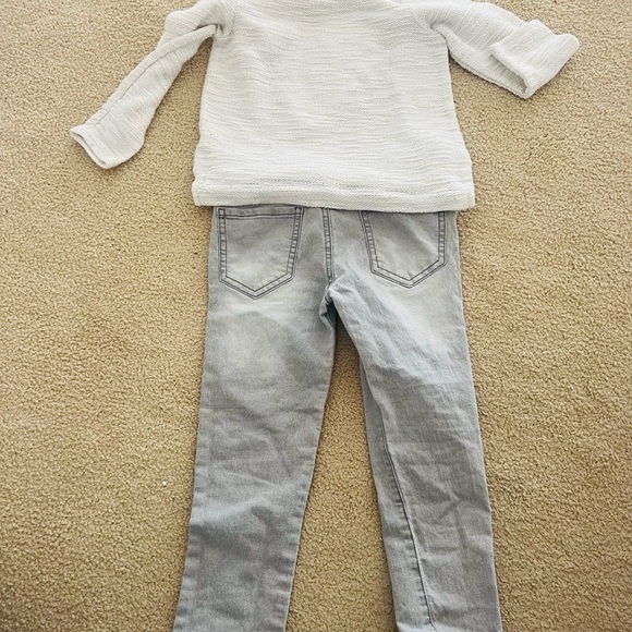 Adorable and great condition Jessica Simpson girl sweater and leggings sz5 set - Picture 7 of 7